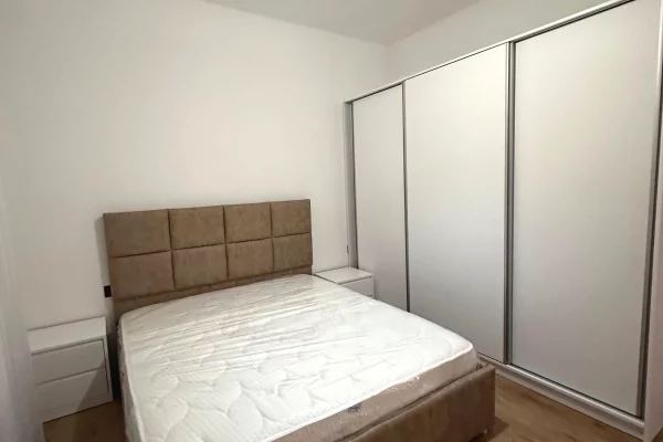 Shtepi me qera Apartament ne Tirane, 1+1, Mobilimi E mobiluar, Pagesa 45,000  Leke.