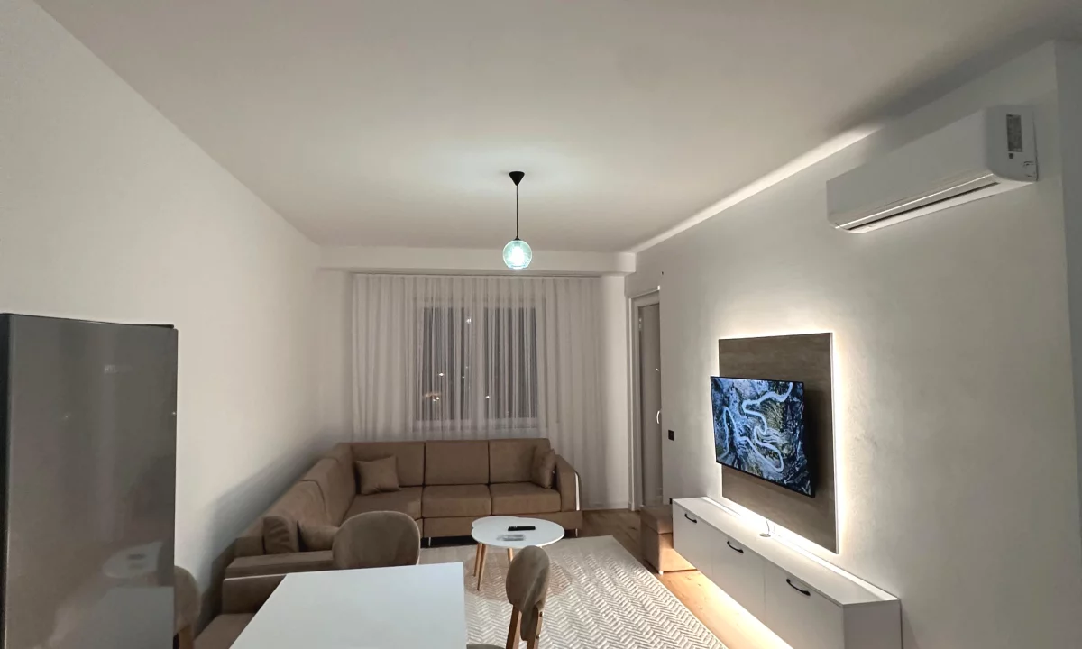 Shtepi me qera Apartament ne Tirane, 2+1, Mobilimi E mobiluar, Pagesa 60,000  Leke.