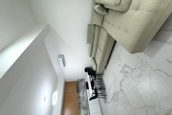 Apartament per qira 1+1 ne astir cmimi 45000 leke 