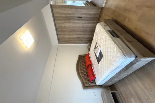 Shtepi me qera Apartament ne Tirane, 1+1, Mobilimi E mobiluar, Pagesa 45,000  Leke.