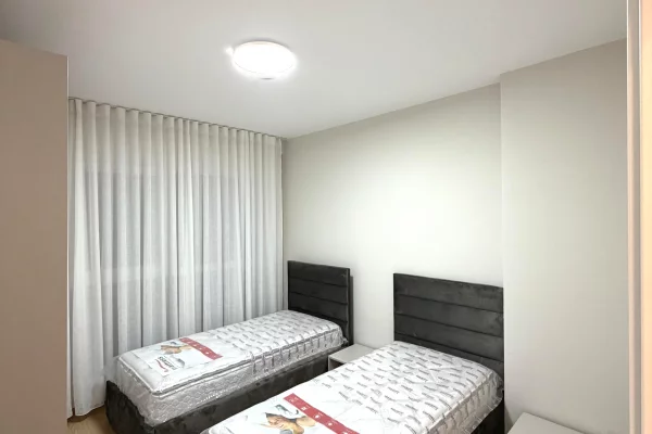 Shtepi me qera Apartament ne Tirane, 2+1, Mobilimi E mobiluar, Pagesa 800  Euro.