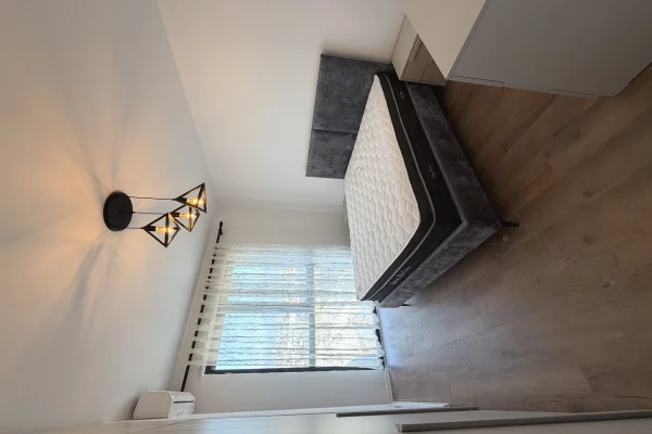 Shtepi me qera Apartament ne Tirane, 1+1, Mobilimi E mobiluar, Pagesa 50,000  Leke.