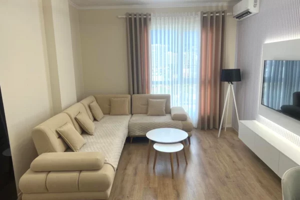 Shtepi me qera 2+1 ne Tirane - 550 Euro