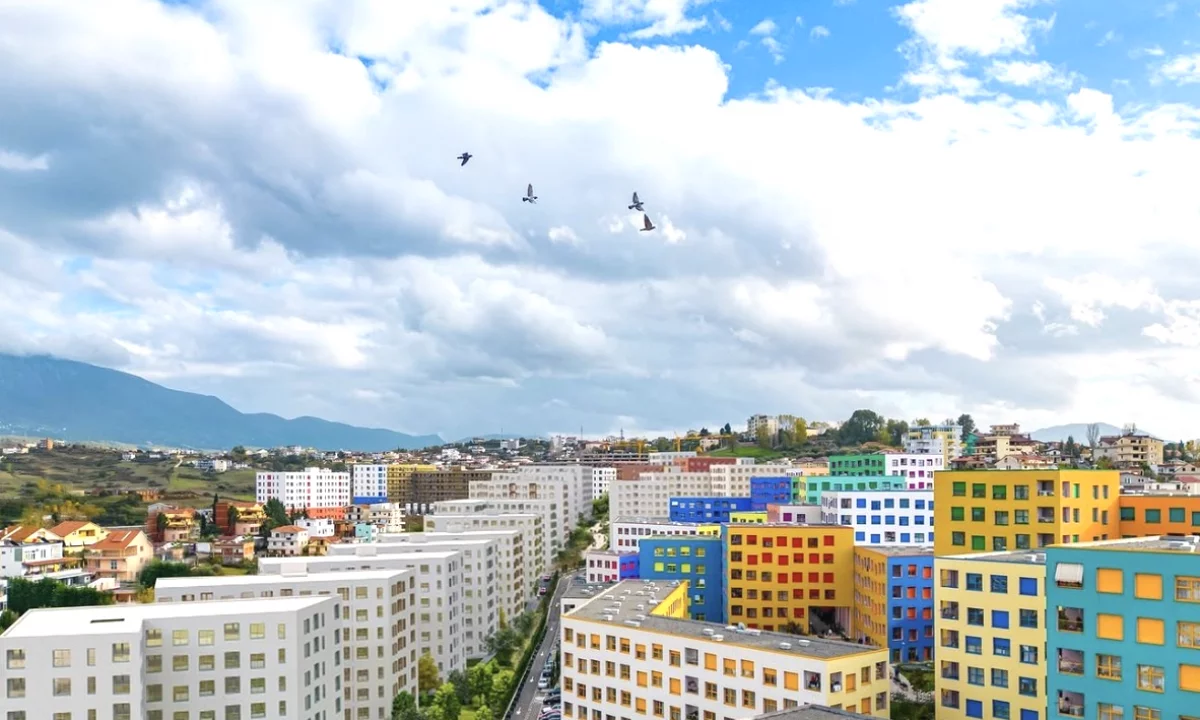 Shtepi ne shitje Apartament ne Tirane, 1+1, Mobilimi Pjeserisht e mobiluar, Pagesa 90,000  Euro.