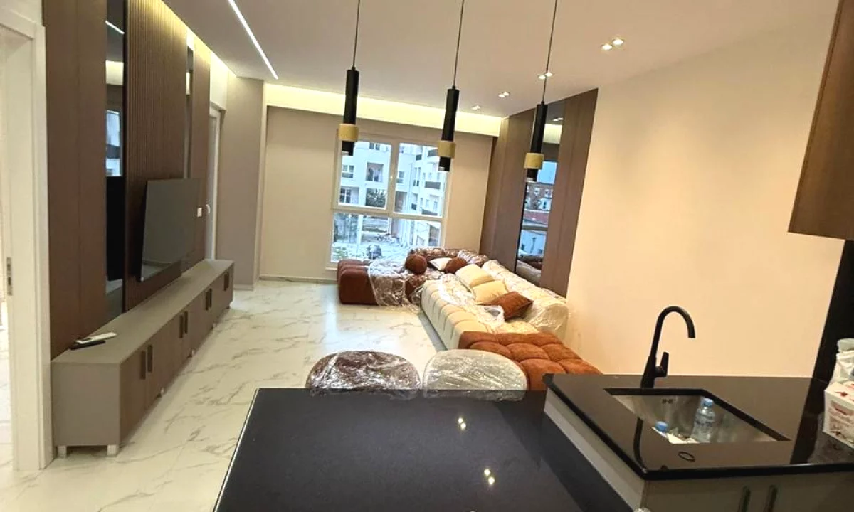 Shtepi me qera Apartament ne Tirane, 1+1, Mobilimi E mobiluar, Pagesa 750  Euro.