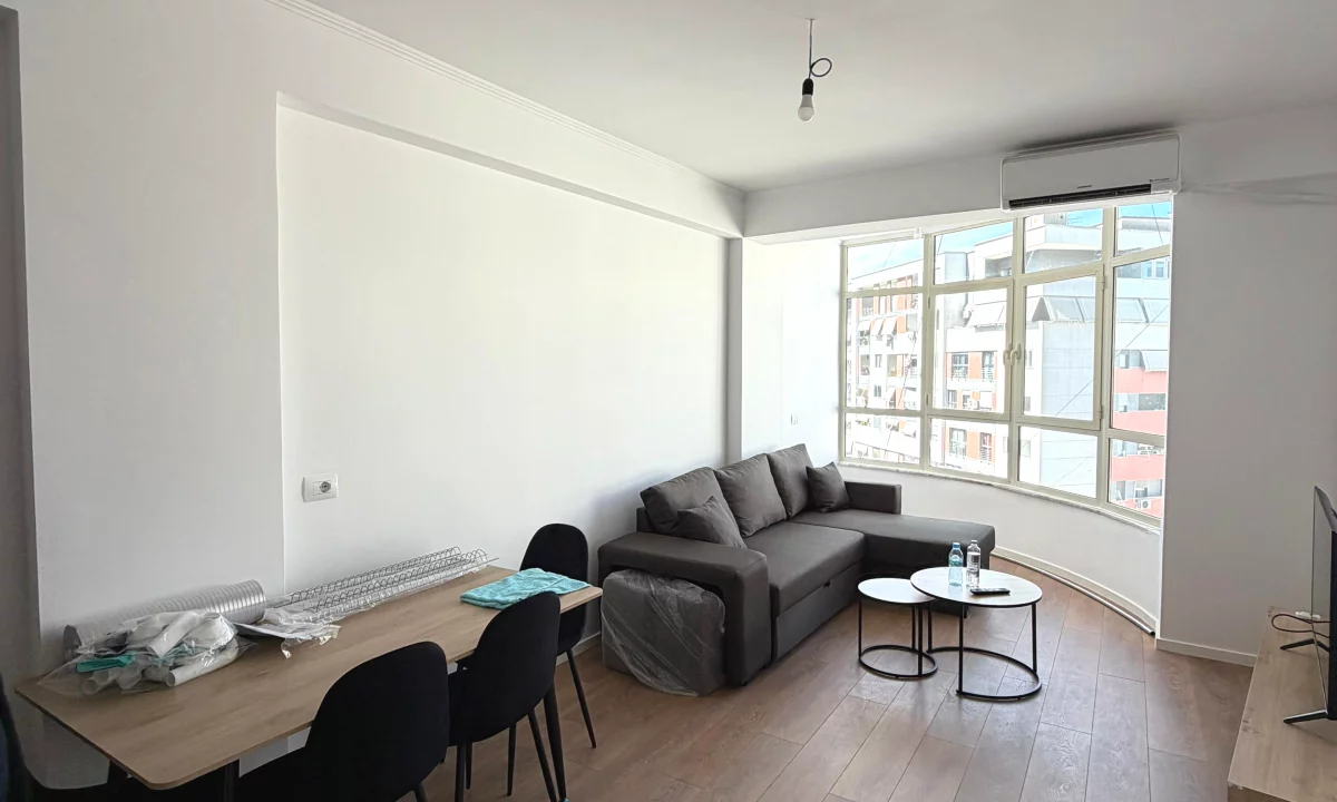 Shtepi me qera Apartament ne Tirane, 1+1, Mobilimi E mobiluar, Pagesa 400  Euro.