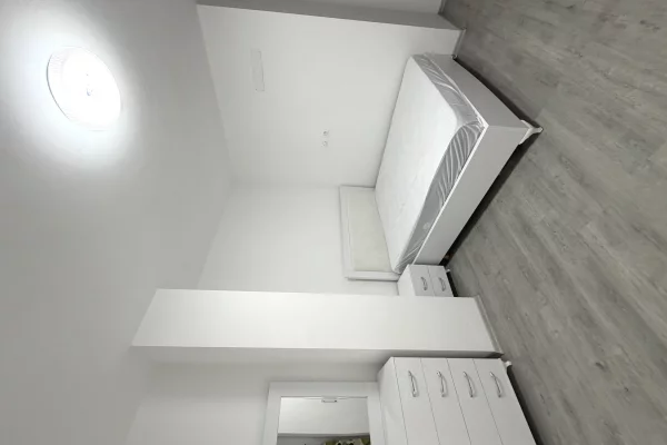 Shtepi me qera Apartament ne Tirane, 1+1, Mobilimi E mobiluar, Pagesa 40,000  Leke.