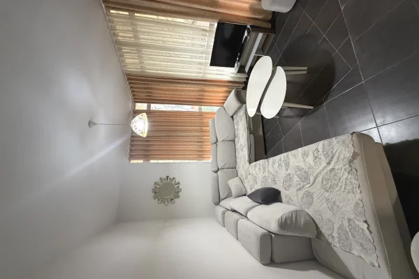 Apartament per shitje 2+1 tek Astiri,pallatet fratari cmimi 115 mln leke, mundesi blerje me kredi