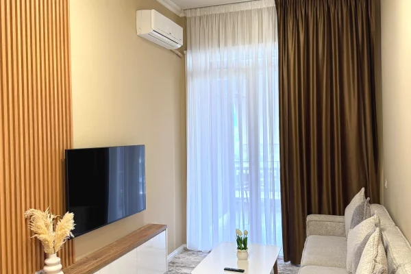 Apartament per qira 1+1+🅿️, Kopshti Botanik cmimi 800 Euro