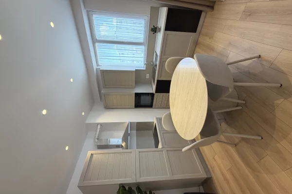 Shtepi me qera Apartament ne Tirane, 1+1, Mobilimi E mobiluar, Pagesa 105,000  Leke.