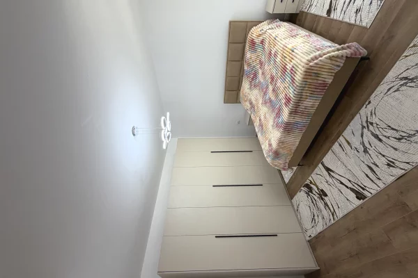Shtepi me qera Apartament ne Tirane, 2+1, Mobilimi E mobiluar, Pagesa 750  Euro.