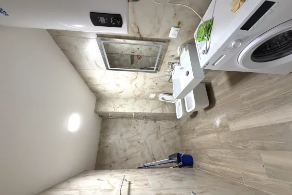 Shtepi me qera Apartament ne Tirane, 1+1, Mobilimi E mobiluar, Pagesa 450  Euro.
