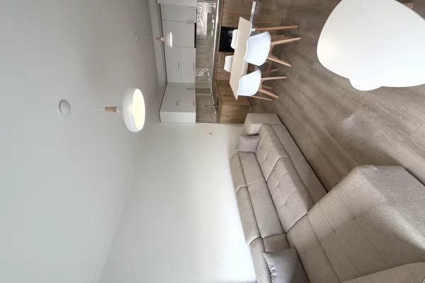 Shtepi me qera 1+1 ne Tirane - 450 Euro