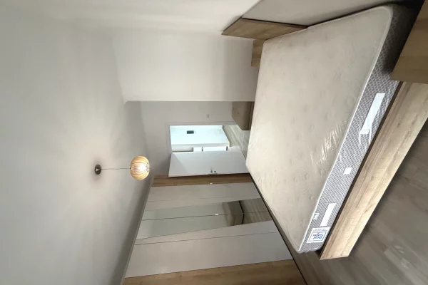 Shtepi me qera Apartament ne Tirane, 1+1, Mobilimi E mobiluar, Pagesa 450  Euro.