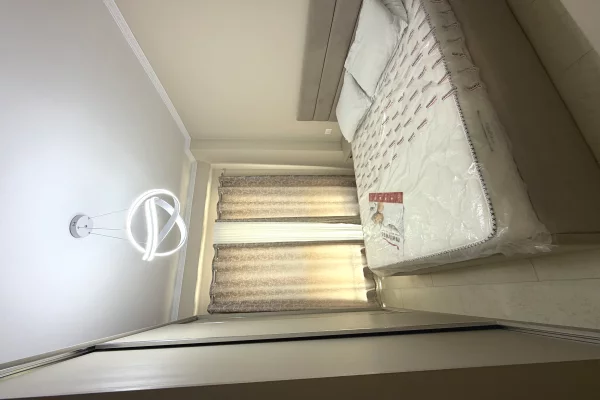 Shtepi me qera Apartament ne Tirane, 1+1, Mobilimi E mobiluar, Pagesa 50,000  Leke.