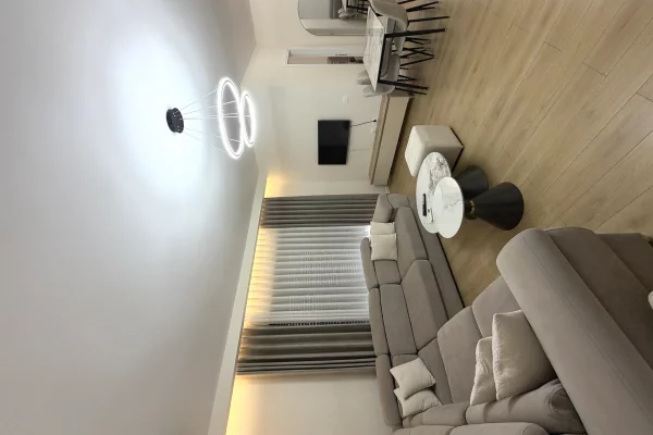 Shtepi me qera 1+1 ne Tirane - 60,000 Leke