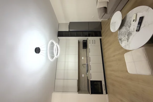 Shtepi me qera Apartament ne Tirane, 1+1, Mobilimi E mobiluar, Pagesa 60,000  Leke.