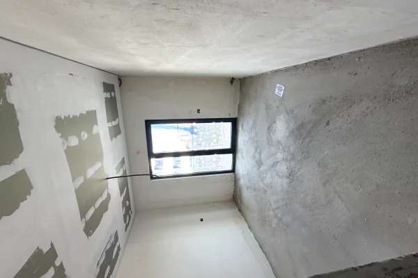 Apartment for sale in Tirana 2+1, Emty