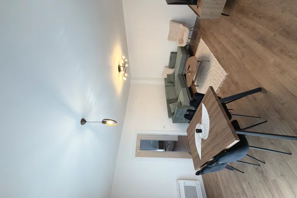 Shtepi me qera Apartament ne Tirane, 2+1, Mobilimi E mobiluar, Pagesa 65,000  Leke.