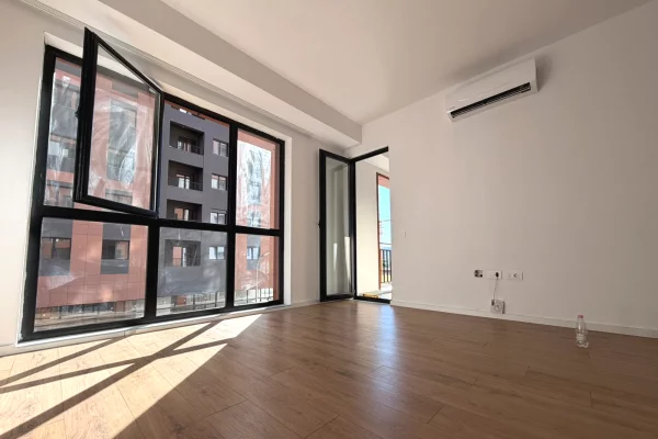 Shtepi me qera Apartament ne Tirane, 1+1, Mobilimi Bosh, pa mobiluar, Pagesa 40,000  Leke.