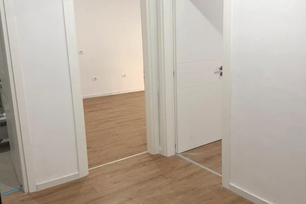Shtepi me qera 1+1 ne Tirane - 40,000 Leke