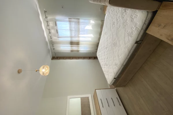 Shtepi me qera Apartament ne Tirane, 2+1, Mobilimi E mobiluar, Pagesa 450  Euro.