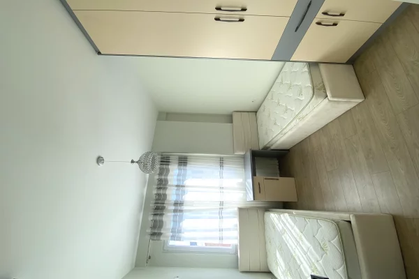 Shtepi me qera Apartament ne Tirane, 2+1, Mobilimi E mobiluar, Pagesa 450  Euro.