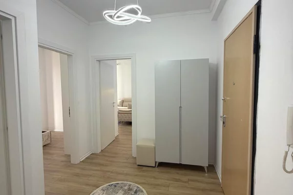Shtepi ne shitje Apartament ne Tirane, 2+1, Mobilimi E mobiluar, Pagesa 155,000  Euro.