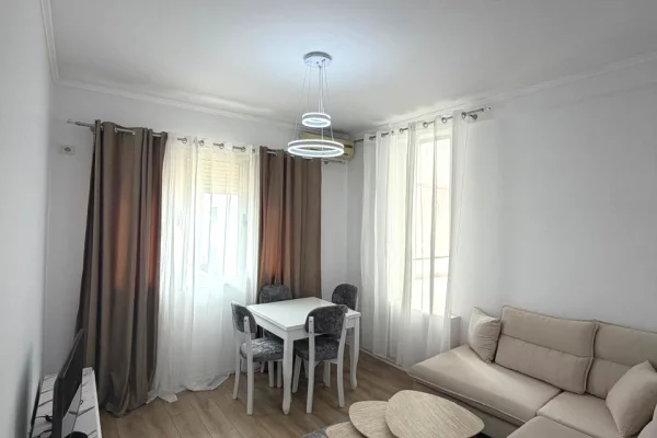 Shtepi ne shitje 2+1 ne Tirane - 155,000 Euro