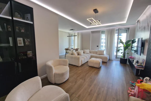 Apartament per qira 3+1+2 tek Ish fusha e Aviacionit turdiu, cmimi 1 mln leke/muaj