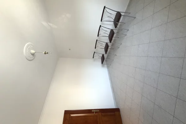 Shtepi ne shitje 1+1 ne Tirane - 70,000 Euro