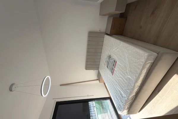 Shtepi me qera Apartament ne Tirane, 2+1, Mobilimi E mobiluar, Pagesa 700  Euro.