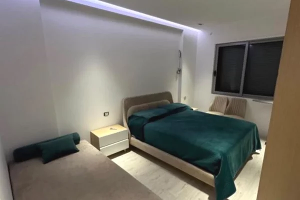 Shtepi ne shitje Apartament ne Vlore, 1+1, Mobilimi E mobiluar, Pagesa 145,000  Euro.