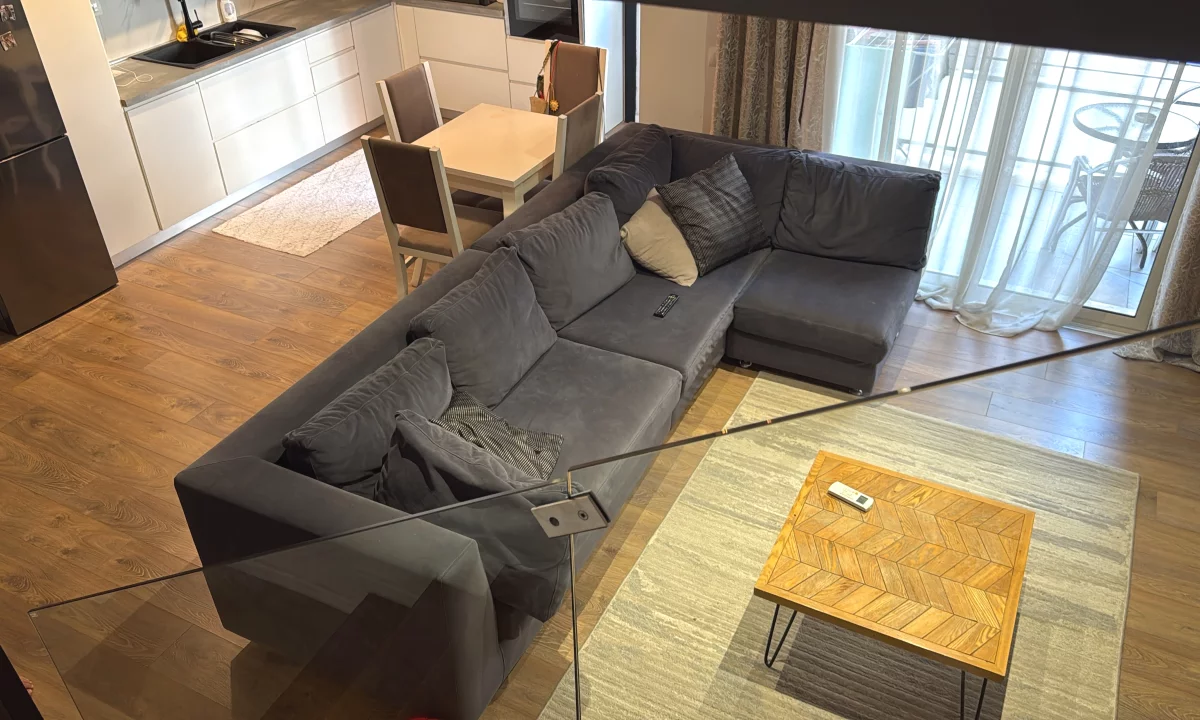 Shtepi me qera Duplex(shtepi me 2 kate) ne Tirane, 2+1, Mobilimi E mobiluar, Pagesa 550  Euro.