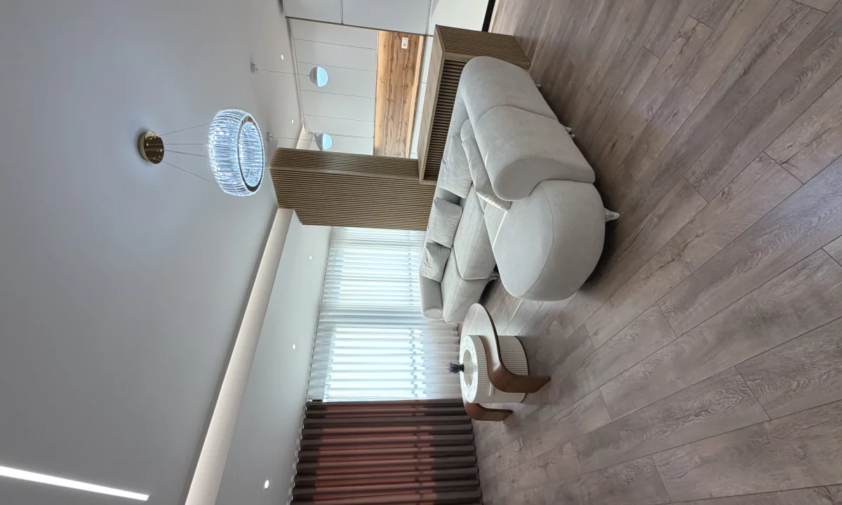 Shtepi ne shitje Apartament ne Tirane, 2+1, Mobilimi E mobiluar, Pagesa 273,000,000  Leke.