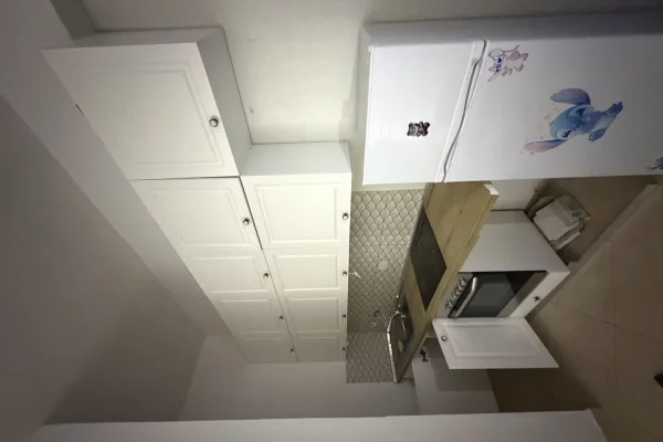 Shtepi me qera Apartament ne Tirane, 1+1, Mobilimi E mobiluar, Pagesa 35,000  Leke.