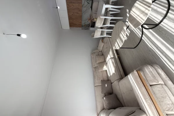 Apartament per qira 2+1+parkim tek ish fusha e aviacionit 