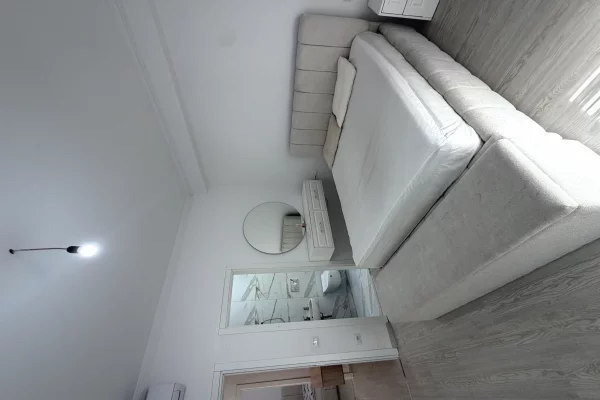 Shtepi me qera Apartament ne Tirane, 2+1, Mobilimi E mobiluar, Pagesa 80,000  Leke.