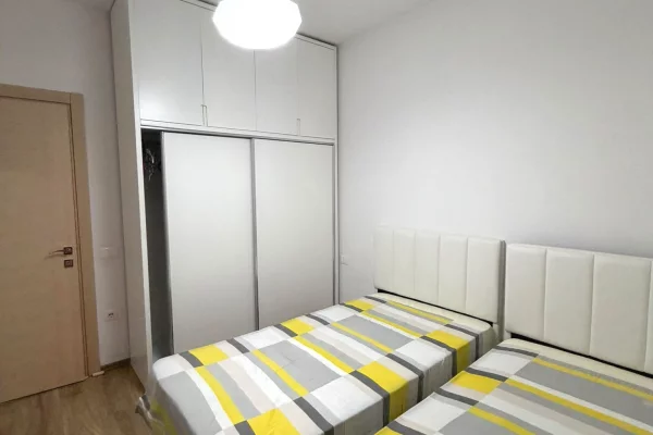 Shtepi me qera Apartament ne Tirane, 2+1, Mobilimi E mobiluar, Pagesa 700  Euro.