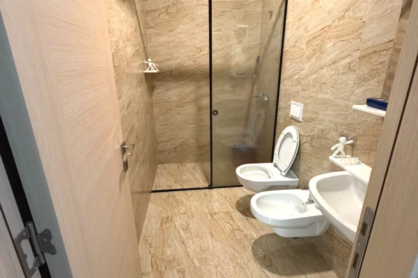 Shtepi me qera Apartament ne Tirane, 2+1, Mobilimi E mobiluar, Pagesa 700  Euro.