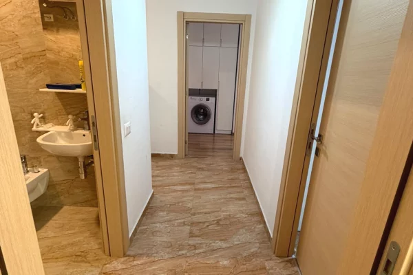 Shtepi me qera Apartament ne Tirane, 2+1, Mobilimi E mobiluar, Pagesa 700  Euro.