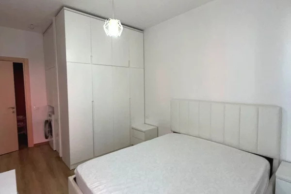 Shtepi me qera Apartament ne Tirane, 2+1, Mobilimi E mobiluar, Pagesa 700  Euro.