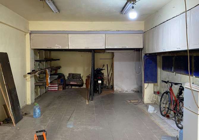 Ambient biznesi me qera 4+1 ne Tirane - 350 Euro