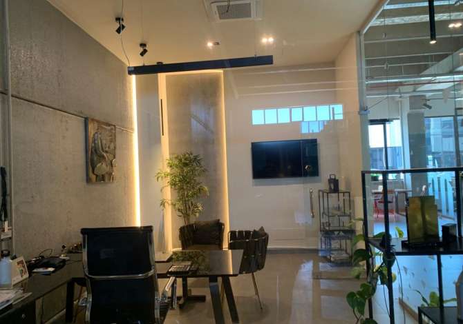 Business Property in Sale 4+1 in Tirana - 1,750,000 Euro