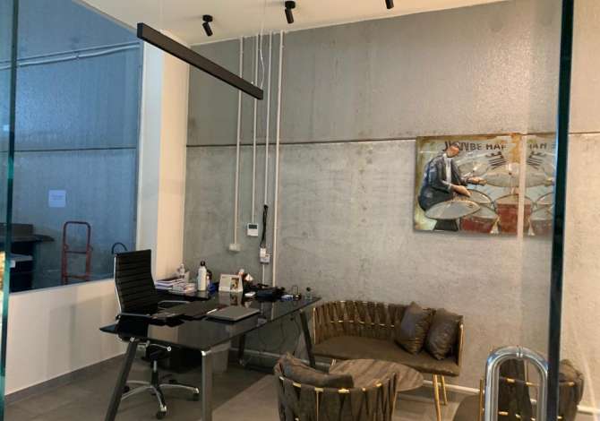 Shitet kapanon tek Tirana industrial Park , rruga Aeroportit 