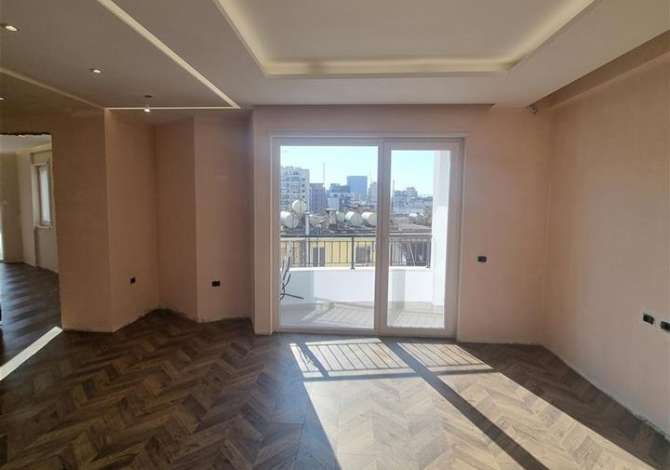 Ambient biznesi me qera 3+1 ne Tirane - 1,150 Euro