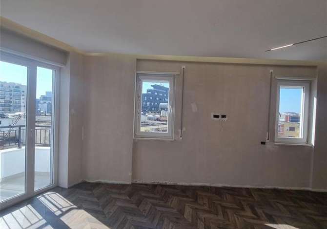 Ambient biznesi me qera 3+1 ne Tirane - 1,150 Euro