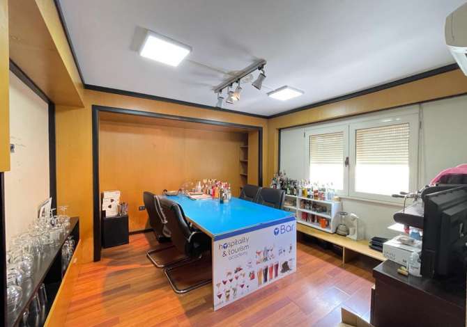 Super zyre me qera ne Bllok (karburant Alpet) Jepet totalisht e mobiluar