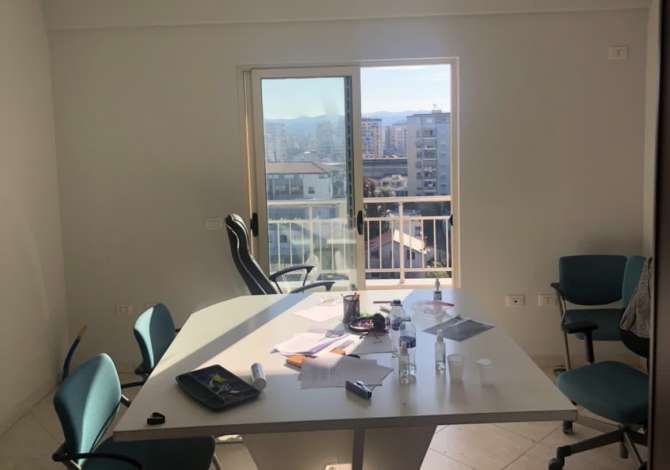 Business Property for Rent 3+1 in Tirana - 600 Euro