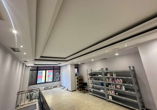 Business Property for Rent 1+1 in Tirana - 1,100 Euro